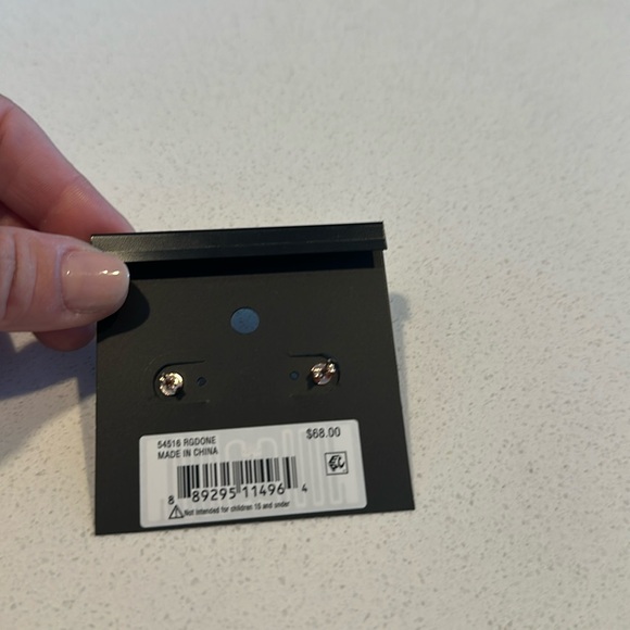 Coach Signature round stud set in rose gold - Picture 3 of 3